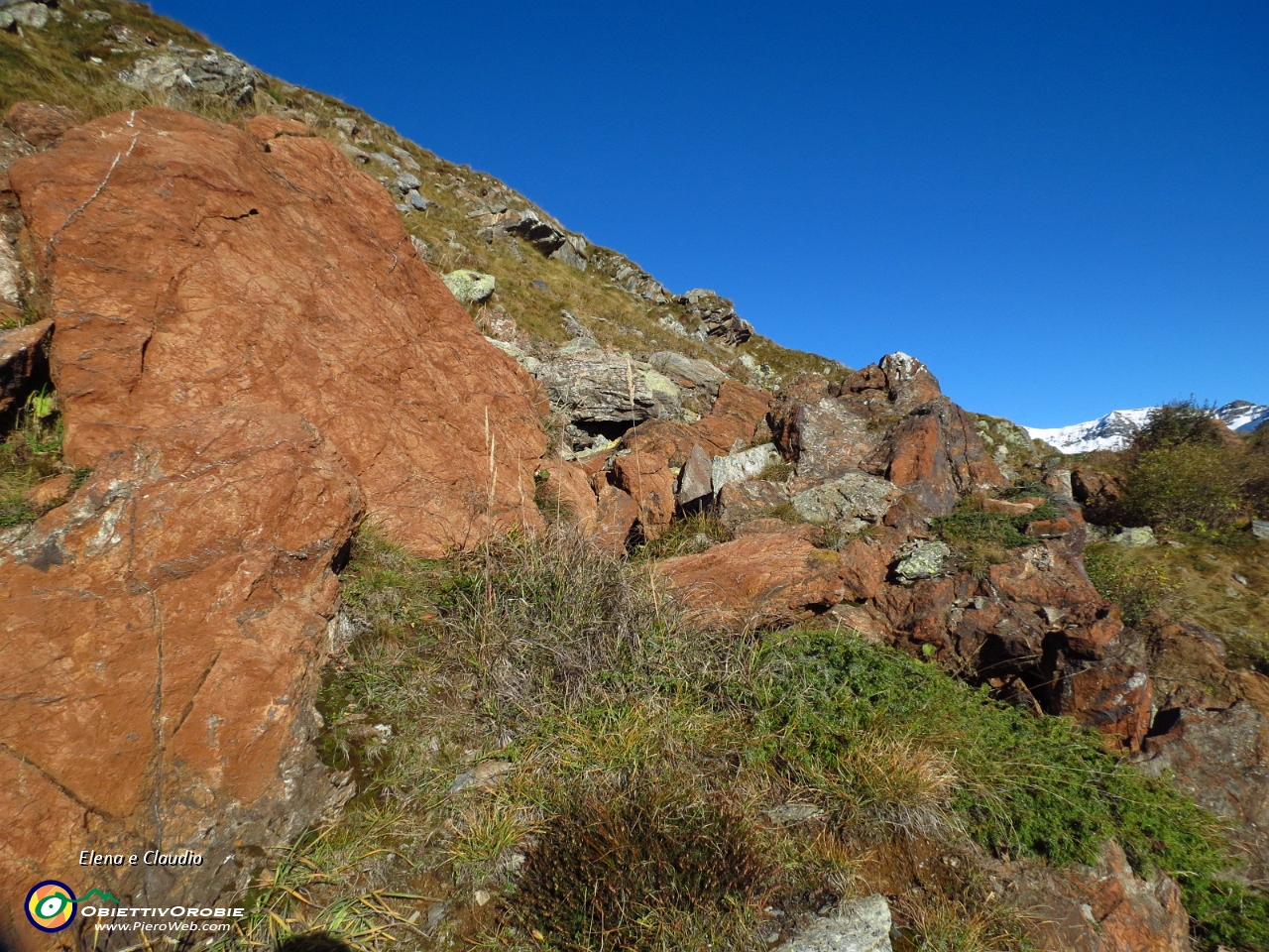 23 Rocce rosse sotto il Pomnolo.JPG